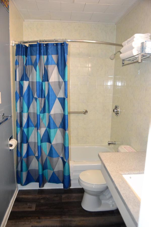 Stratford Suburban Motel Ngoại thất bức ảnh